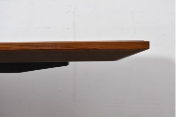 中古　希少な廃番品　イトーキ(ITOKI)　ロイヤルボート型　木目の美しい大型ミーティングテーブル　(R-085292)