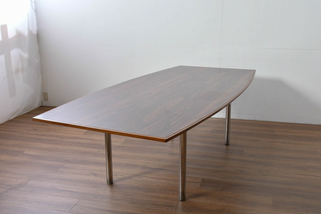 中古　希少な廃番品　イトーキ(ITOKI)　ロイヤルボート型　木目の美しい大型ミーティングテーブル　(R-085292)