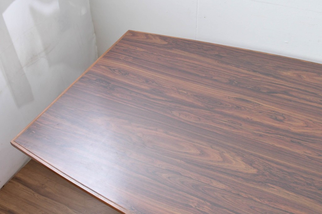 中古　希少な廃番品　イトーキ(ITOKI)　ロイヤルボート型　木目の美しい大型ミーティングテーブル　(R-085292)