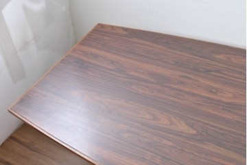 中古　希少な廃番品　イトーキ(ITOKI)　ロイヤルボート型　木目の美しい大型ミーティングテーブル　(R-085292)