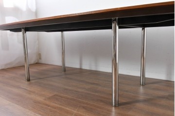 中古　希少な廃番品　イトーキ(ITOKI)　ロイヤルボート型　木目の美しい大型ミーティングテーブル　(R-085292)