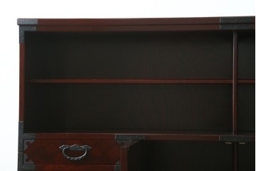 中古　美品　二本松工藝館　田中家具　金具装飾が格調高い印象を与える観音開きの収納箪笥　定価約88万円　(R-085293)