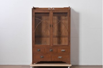 和製アンティーク　昭和初期　栗材　曲線意匠のガラス戸が味わい深い本箱　(R-085294)