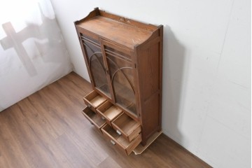 和製アンティーク　昭和初期　栗材　曲線意匠のガラス戸が味わい深い本箱　(R-085294)