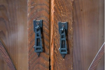 和製アンティーク　昭和初期　栗材　曲線意匠のガラス戸が味わい深い本箱　(R-085294)