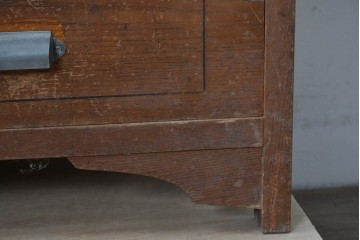 和製アンティーク　昭和初期　栗材　曲線意匠のガラス戸が味わい深い本箱　(R-085294)