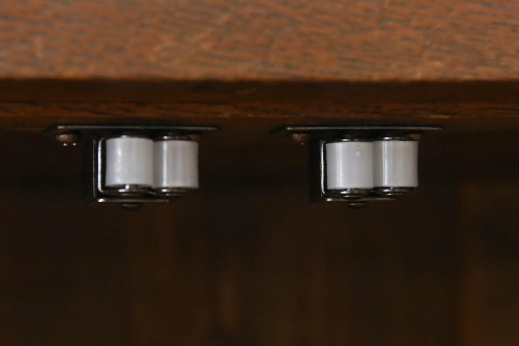 和製アンティーク　昭和初期　栗材　曲線意匠のガラス戸が味わい深い本箱　(R-085294)