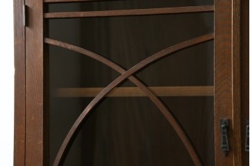 和製アンティーク　昭和初期　栗材　曲線意匠のガラス戸が味わい深い本箱　(R-085294)