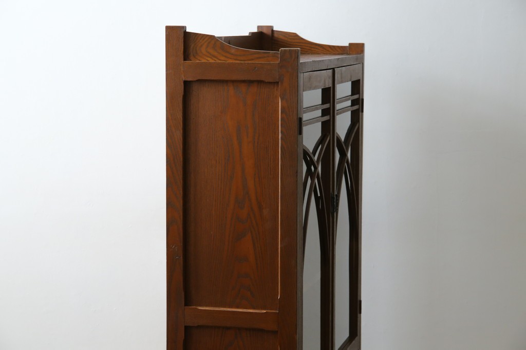 和製アンティーク　昭和初期　栗材　曲線意匠のガラス戸が味わい深い本箱　(R-085294)