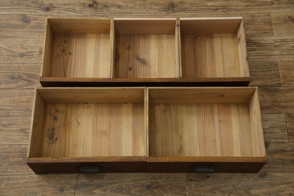 和製アンティーク　昭和初期　栗材　曲線意匠のガラス戸が味わい深い本箱　(R-085294)