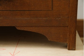 和製アンティーク　昭和初期　栗材　曲線意匠のガラス戸が味わい深い本箱　(R-085294)