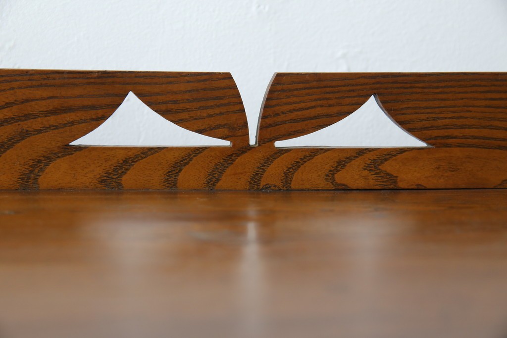 和製アンティーク　昭和初期　栗材　曲線意匠のガラス戸が味わい深い本箱　(R-085294)