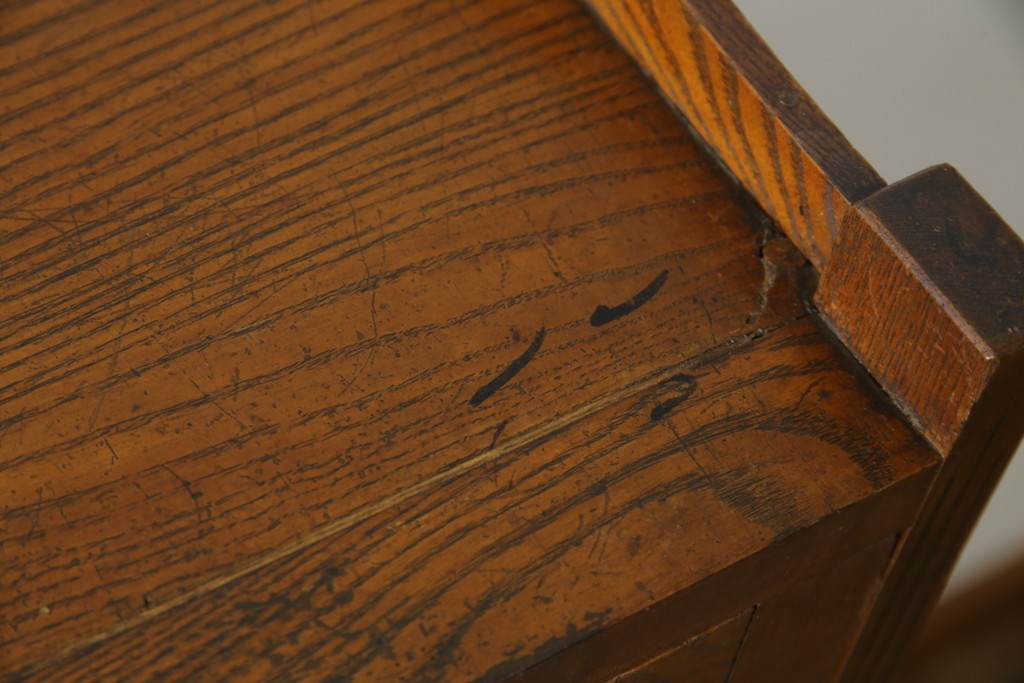 和製アンティーク　昭和初期　栗材　曲線意匠のガラス戸が味わい深い本箱　(R-085294)