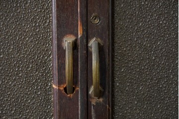 和製アンティーク　ナラ材の風合いが味わい深い二段重ね収納棚　(R-085295)