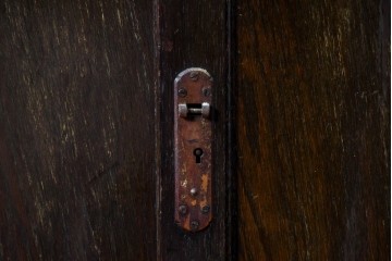 和製アンティーク　ナラ材の風合いが味わい深い二段重ね収納棚　(R-085295)