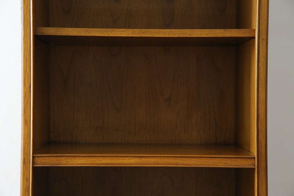 アメリカヴィンテージ　DREXEL HERITAGE(ドレクセルヘリテイジ)　端正な佇まいですっきりとした印象の縦型シェルフ　(R-085296)