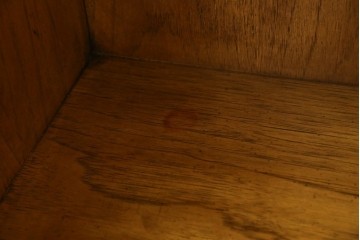 アメリカヴィンテージ　DREXEL HERITAGE(ドレクセルヘリテイジ)　端正な佇まいですっきりとした印象の縦型シェルフ　(R-085296)