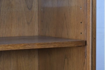 アメリカヴィンテージ　DREXEL HERITAGE(ドレクセルヘリテイジ)　端正な佇まいですっきりとした印象の縦型シェルフ　(R-085296)