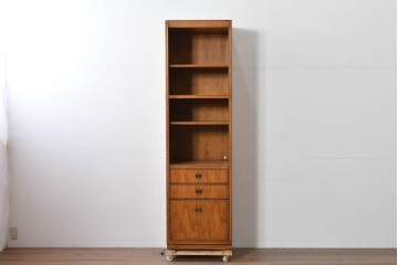 アメリカヴィンテージ　DREXEL HERITAGE(ドレクセルヘリテイジ)　端正な佇まいですっきりとした印象の縦型シェルフ　(R-085296)