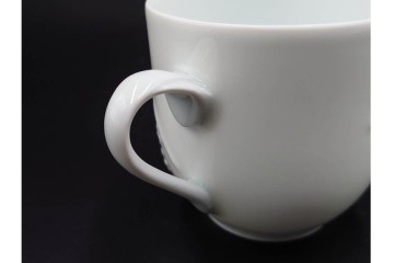 フランス　LIMOGES(リモージュ)　Philippe Deshoulieres(フィリップ デズリエ)　上質な白磁のコーヒーカップ&ソーサー6客セット　(R-085298)
