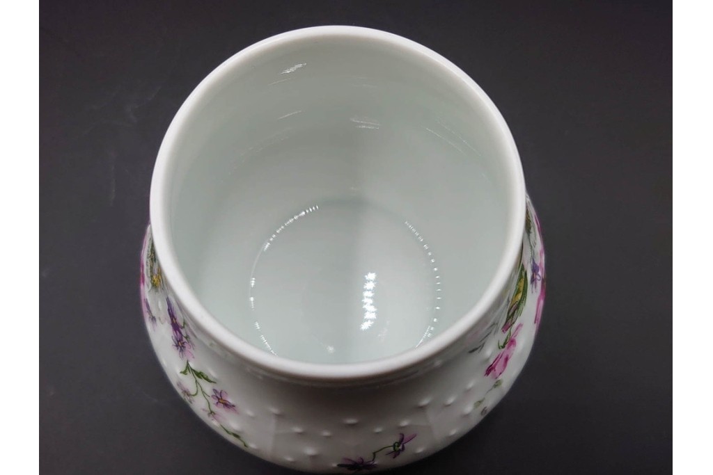 フランス　 LIMOGES(リモージュ) 　Georges Boyer(ジョルジュ・ボワイエ)　 Eglantine(エグラン)　花の図柄が優雅なポット・クリーマー・シュガーポットセット　 (R-085300)