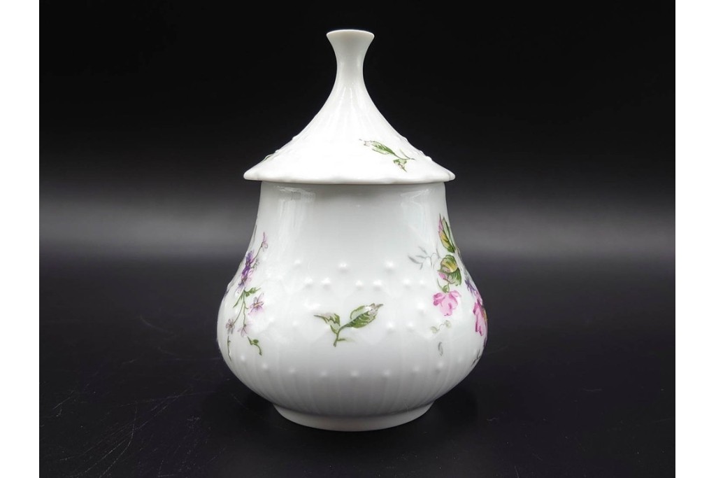 フランス　 LIMOGES(リモージュ) 　Georges Boyer(ジョルジュ・ボワイエ)　 Eglantine(エグラン)　花の図柄が優雅なポット・クリーマー・シュガーポットセット　 (R-085300)