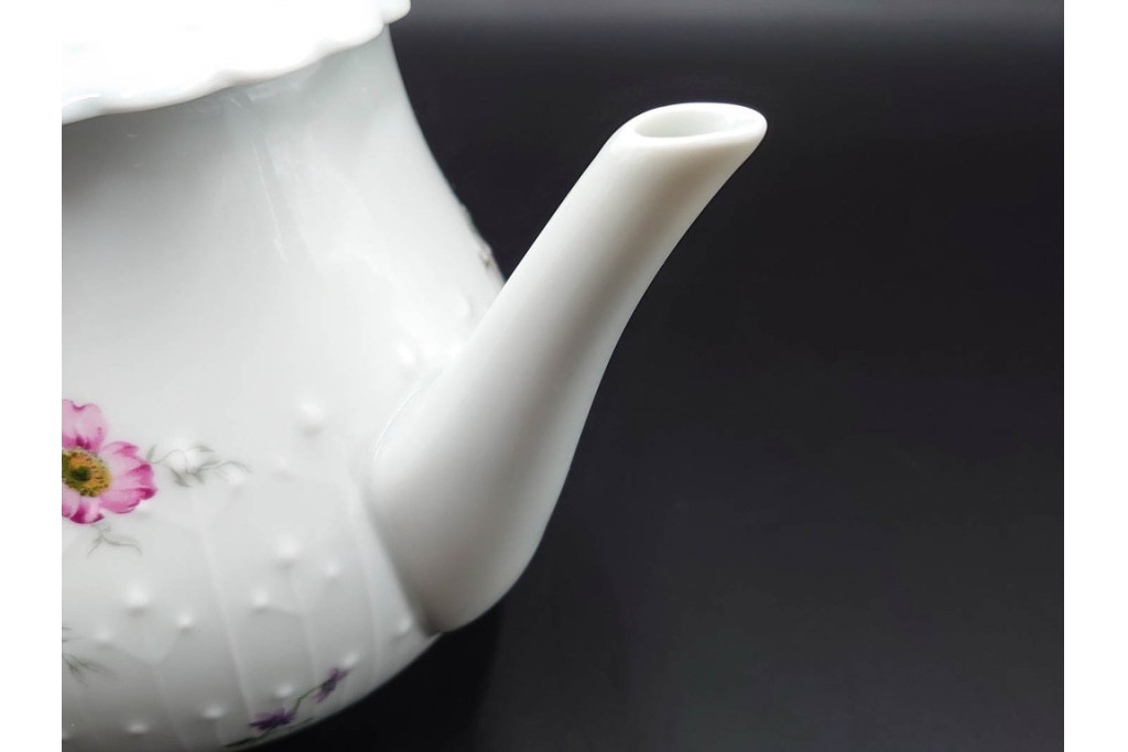 フランス　 LIMOGES(リモージュ) 　Georges Boyer(ジョルジュ・ボワイエ)　 Eglantine(エグラン)　花の図柄が優雅なポット・クリーマー・シュガーポットセット　 (R-085300)