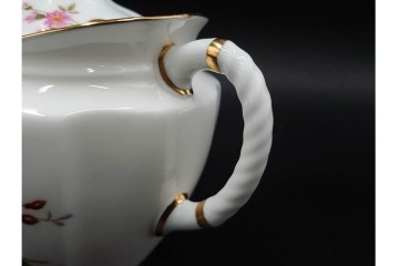 イギリス　ROYAL CROWN DERBY(ロイヤルクラウンダービー)　ポジー　花束文様が愛らしいティーポット・シュガーポット・クリーマーセット　(R-085301)