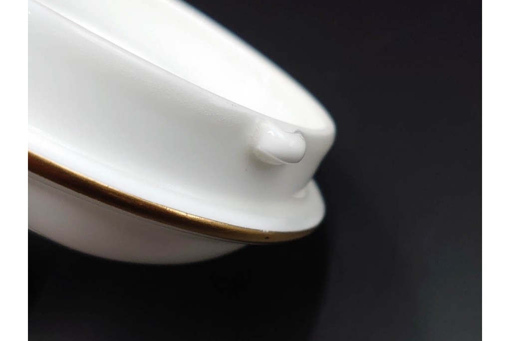 イギリス　ROYAL CROWN DERBY(ロイヤルクラウンダービー)　ポジー　花束文様が愛らしいティーポット・シュガーポット・クリーマーセット　(R-085301)