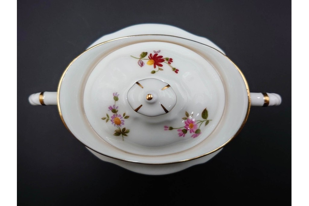 イギリス　ROYAL CROWN DERBY(ロイヤルクラウンダービー)　ポジー　花束文様が愛らしいティーポット・シュガーポット・クリーマーセット　(R-085301)