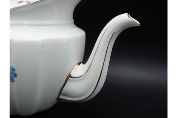 イギリス　ROYAL CROWN DERBY(ロイヤルクラウンダービー)　ポジー　花束文様が愛らしいティーポット・シュガーポット・クリーマーセット　(R-085301)