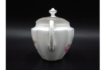 イギリス　ROYAL CROWN DERBY(ロイヤルクラウンダービー)　ポジー　花束文様が愛らしいティーポット・シュガーポット・クリーマーセット　(R-085301)