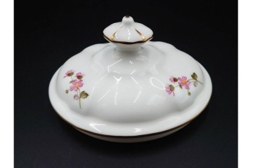 イギリス　ROYAL CROWN DERBY(ロイヤルクラウンダービー)　ポジー　花束文様が愛らしいティーポット・シュガーポット・クリーマーセット　(R-085301)