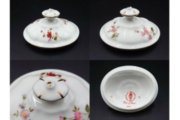 イギリス　ROYAL CROWN DERBY(ロイヤルクラウンダービー)　ポジー　花束文様が愛らしいティーポット・シュガーポット・クリーマーセット　(R-085301)