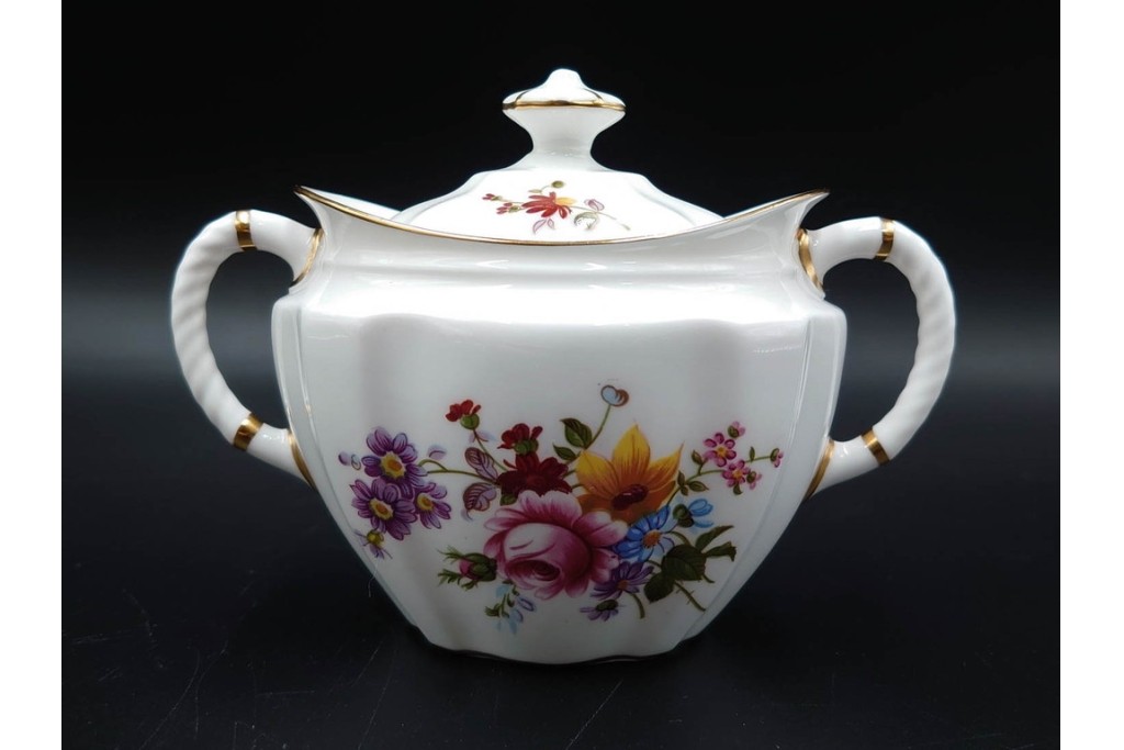 イギリス　ROYAL CROWN DERBY(ロイヤルクラウンダービー)　ポジー　花束文様が愛らしいティーポット・シュガーポット・クリーマーセット　(R-085301)