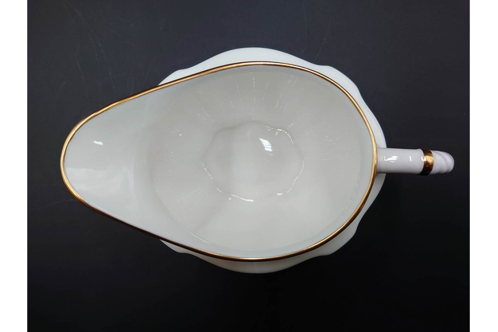 イギリス　ROYAL CROWN DERBY(ロイヤルクラウンダービー)　ポジー　花束文様が愛らしいティーポット・シュガーポット・クリーマーセット　(R-085301)