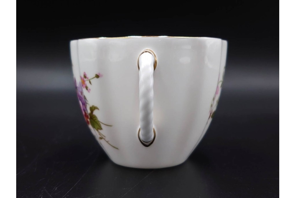 イギリス　ROYAL CROWN DERBY(ロイヤルクラウンダービー)　ポジー　花束文様が愛らしいトリオ2客セット　(R-085302)