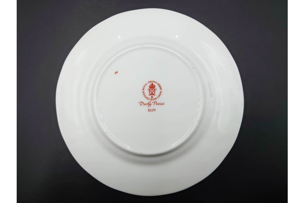 イギリス　ROYAL CROWN DERBY(ロイヤルクラウンダービー)　ポジー　花束文様が愛らしいトリオ2客セット　(R-085302)