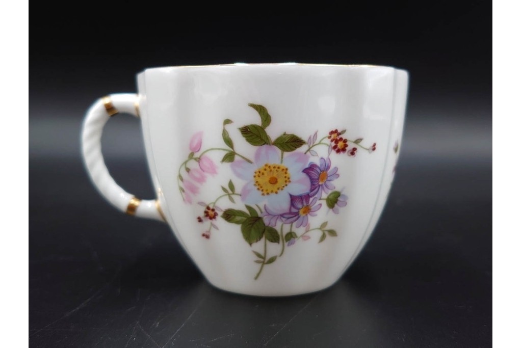 イギリス　ROYAL CROWN DERBY(ロイヤルクラウンダービー)　ポジー　花束文様が愛らしいトリオ2客セット　(R-085302)