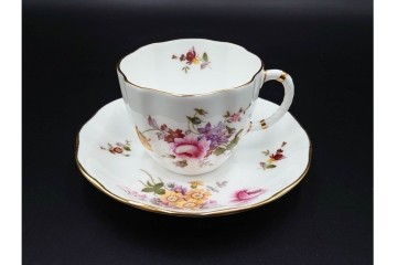 イギリス　ROYAL CROWN DERBY(ロイヤルクラウンダービー)　ポジー　花束文様が愛らしいトリオ2客セット　(R-085302)