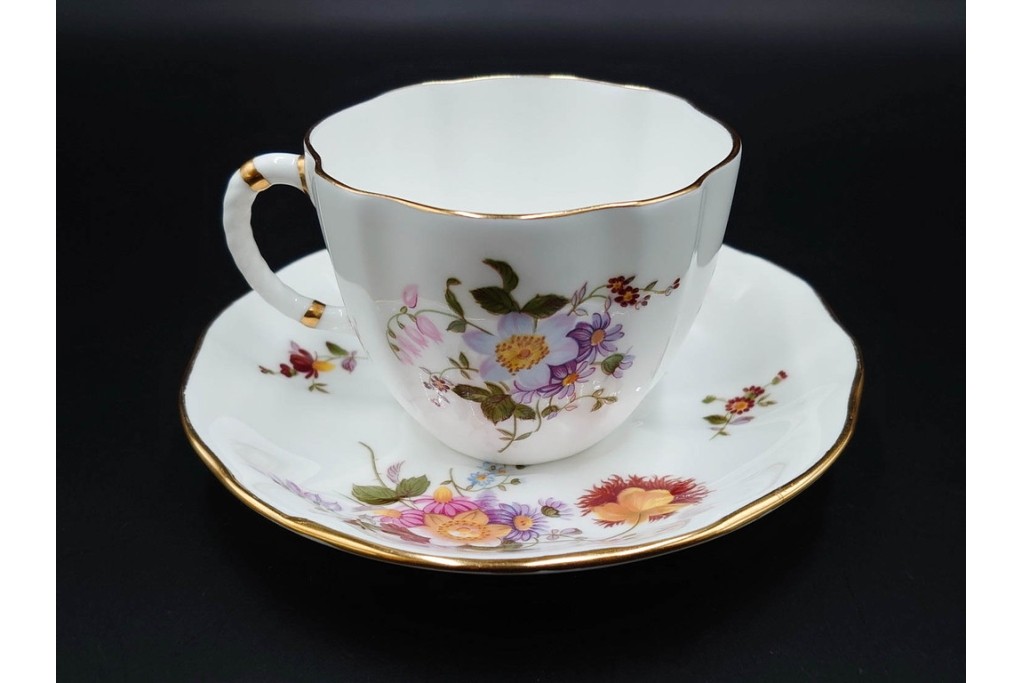 イギリス　ROYAL CROWN DERBY(ロイヤルクラウンダービー)　ポジー　花束文様が愛らしいトリオ2客セット　(R-085302)