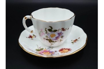 イギリス　ROYAL CROWN DERBY(ロイヤルクラウンダービー)　ポジー　花束文様が愛らしいトリオ2客セット　(R-085302)