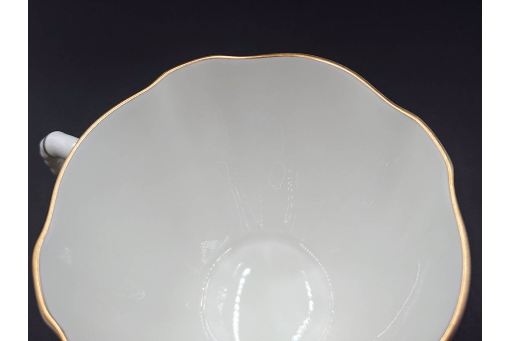 イギリス　ROYAL CROWN DERBY(ロイヤルクラウンダービー)　ポジー　花束文様が愛らしいトリオ5客セット　(R-085303)