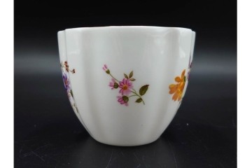 イギリス　ROYAL CROWN DERBY(ロイヤルクラウンダービー)　ポジー　花束文様が愛らしいトリオ5客セット　(R-085303)