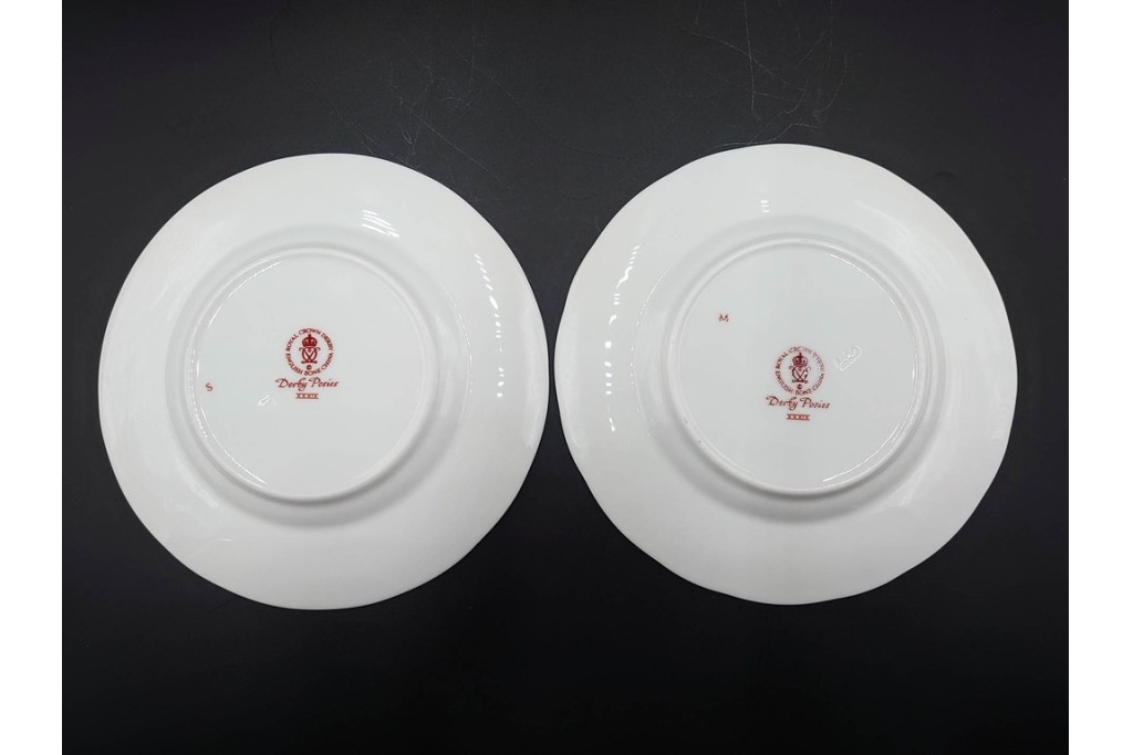 イギリス　ROYAL CROWN DERBY(ロイヤルクラウンダービー)　ポジー　花束文様が愛らしいトリオ5客セット　(R-085303)