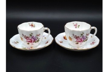 イギリス　ROYAL CROWN DERBY(ロイヤルクラウンダービー)　ポジー　花束文様が愛らしいトリオ5客セット　(R-085303)
