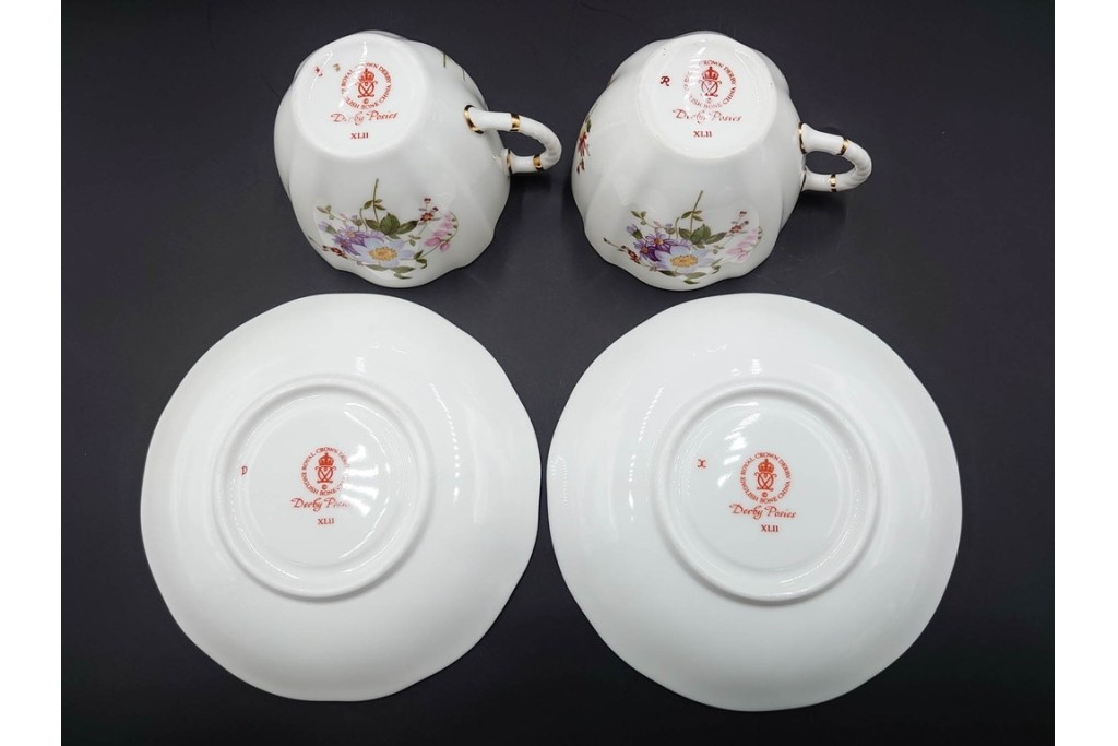 イギリス　ROYAL CROWN DERBY(ロイヤルクラウンダービー)　ポジー　花束文様が愛らしいトリオ5客セット　(R-085303)