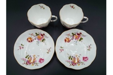 イギリス　ROYAL CROWN DERBY(ロイヤルクラウンダービー)　ポジー　花束文様が愛らしいトリオ5客セット　(R-085303)