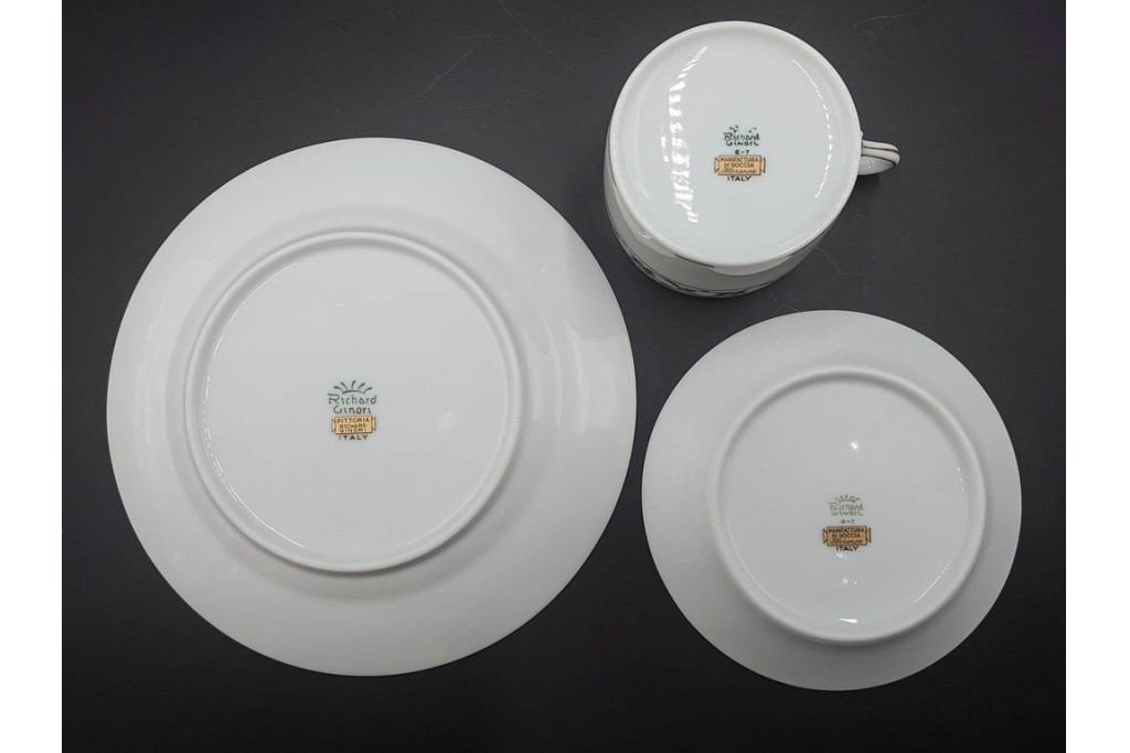 イタリア　Richard Ginori(リチャードジノリ)　インペロジュリエッタ　ピンクリボンと小花柄が可憐なトリオ4客セット　(R-085304)