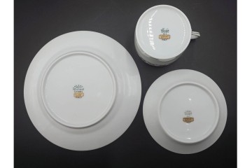 イタリア　Richard Ginori(リチャードジノリ)　インペロジュリエッタ　ピンクリボンと小花柄が可憐なトリオ4客セット　(R-085304)